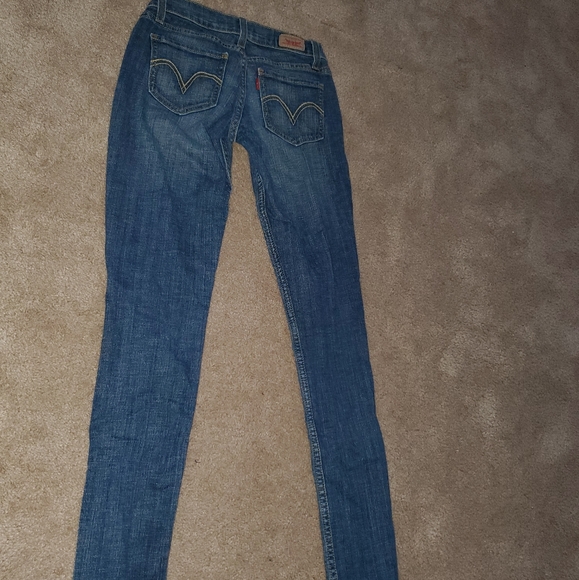 Levi's Skinny Jeans - Picture 2 of 5